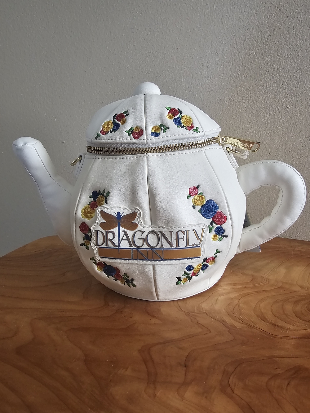 Loungefly Gilmore Girls White Teapot Crossbody - Picture 3 of 10